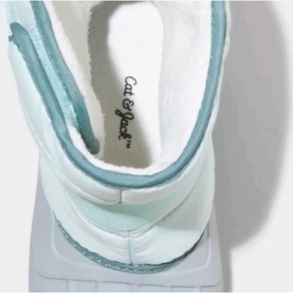 Cat & Jack Kids Dane Winter Snow Ski Boots - Waterproof, Size 7 - Picture 2 of 5